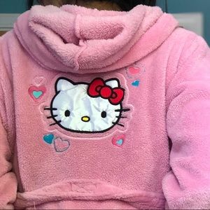 PINK FLUFFY HELLO KITTY ROBE